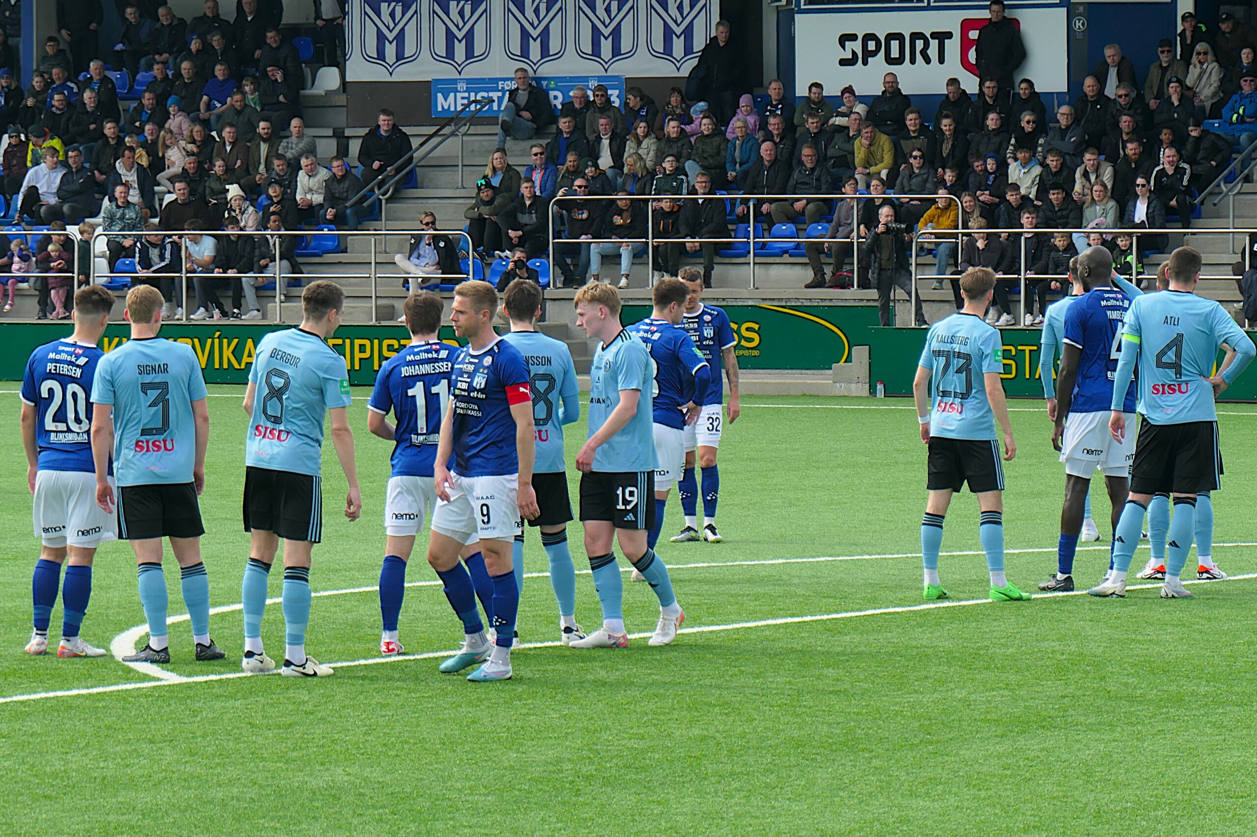 Víkingur heldur fast í fjórða plássinum