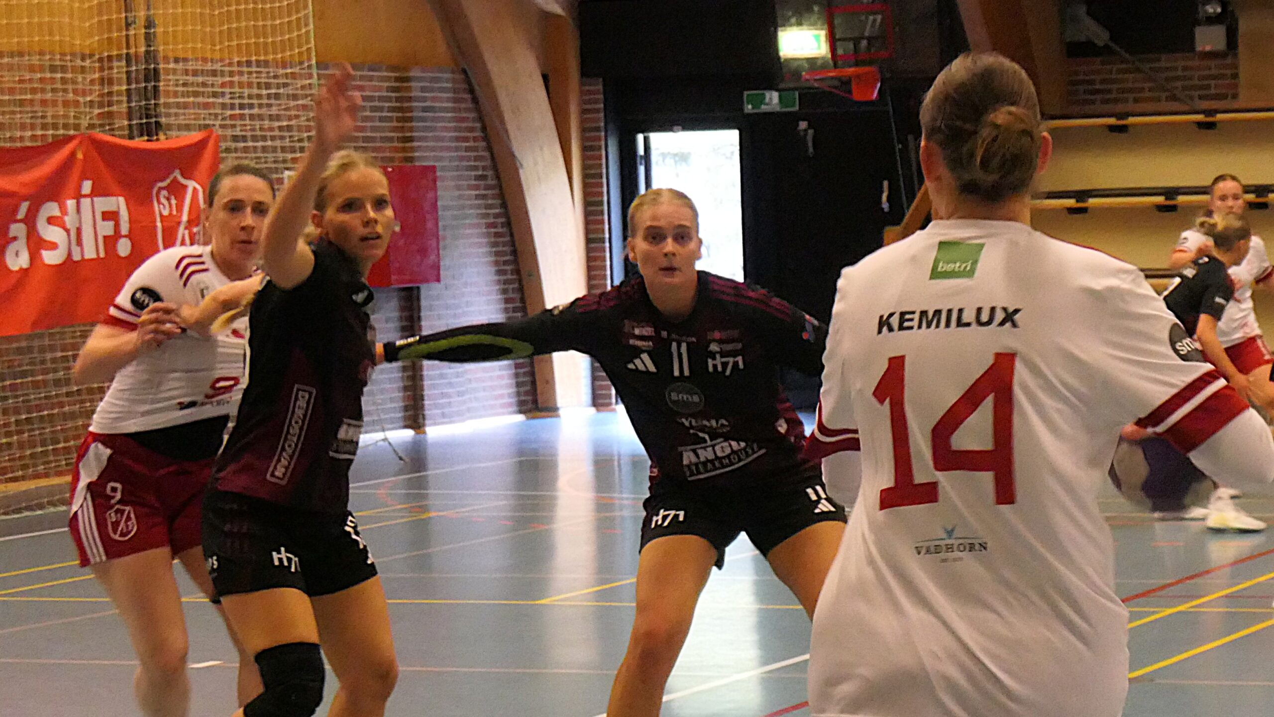 Móststøðuliðið hjá H71 er lent – Spæla bara ein dyst