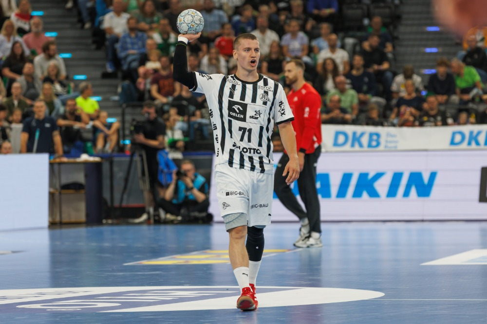 Elias var stóri leikarin í Kiel-sigri