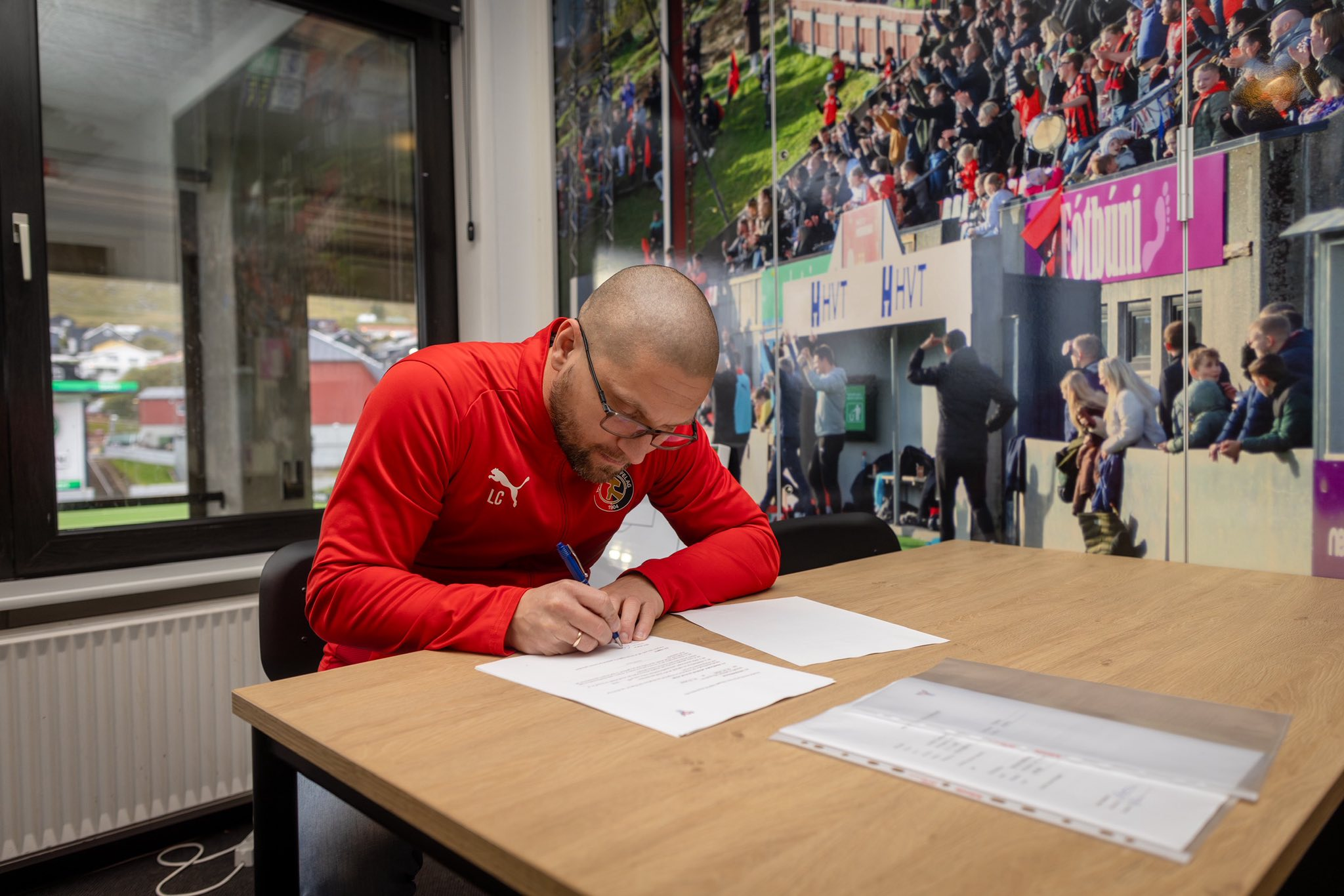 Stórleikari hjá B36 hjálparvenjari í HB